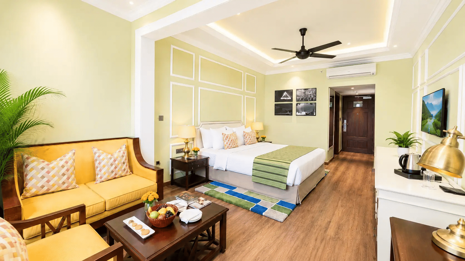 Standard-Tropic-Green-Room-with-Partial-Mountain-View--Room-2