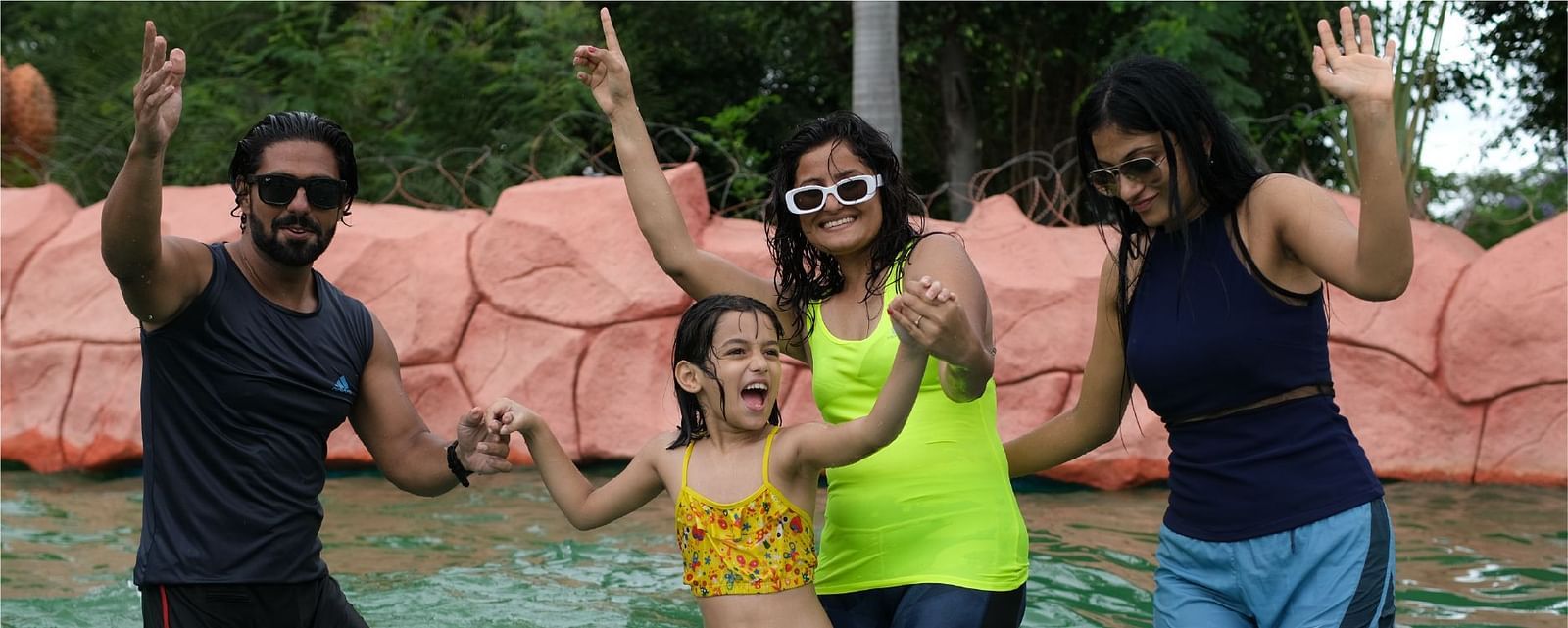 Water park 900x506-02-01