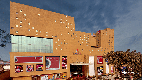 Facade of Vijayatej Clarks Inn, Patna on a sunny day