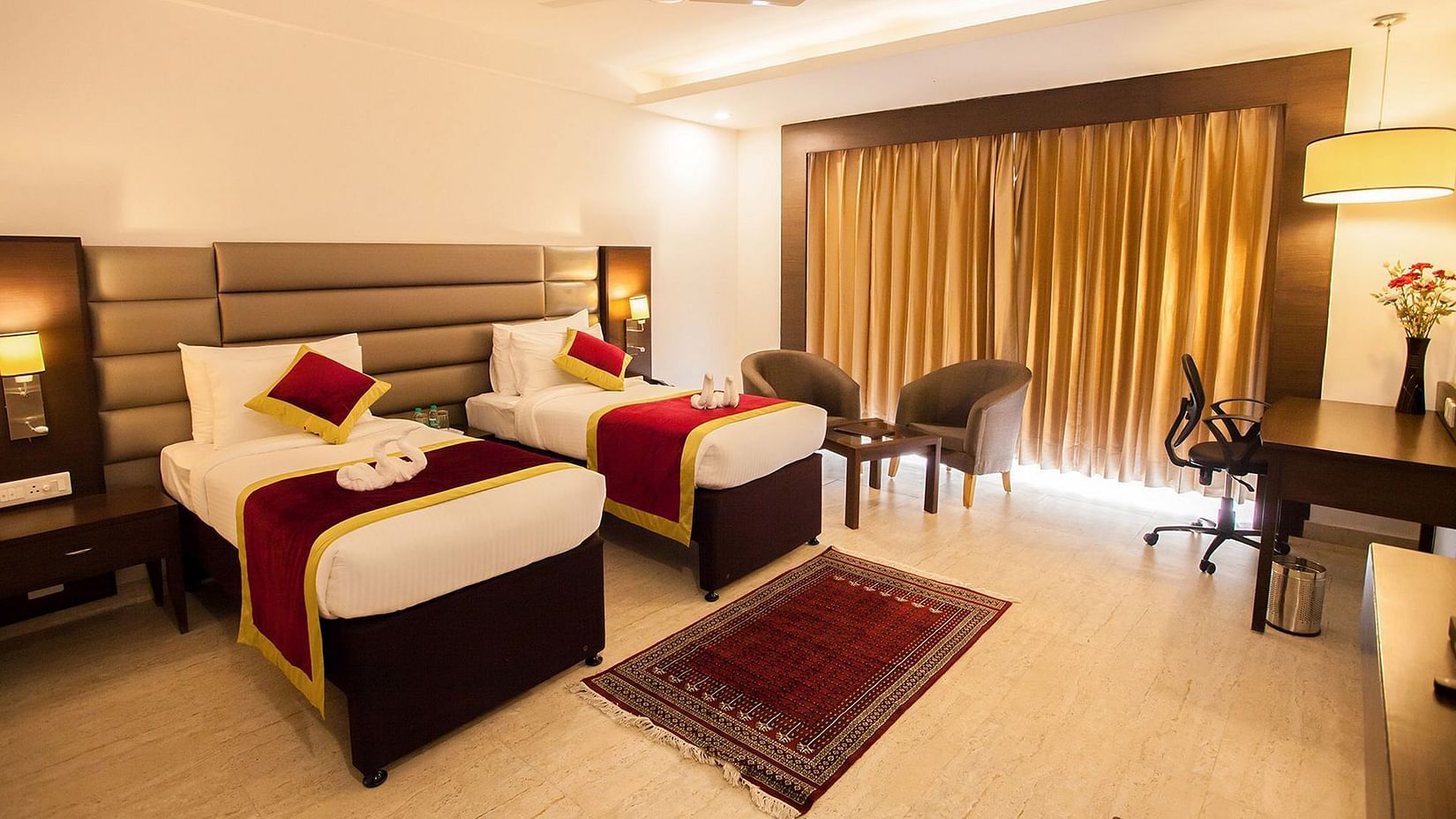 Premier Twin Room 01