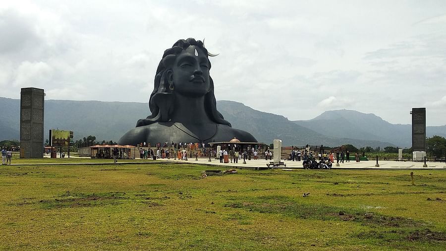 A statue of Lord Shiva which is considered one of the must-visit places in Coimbatore