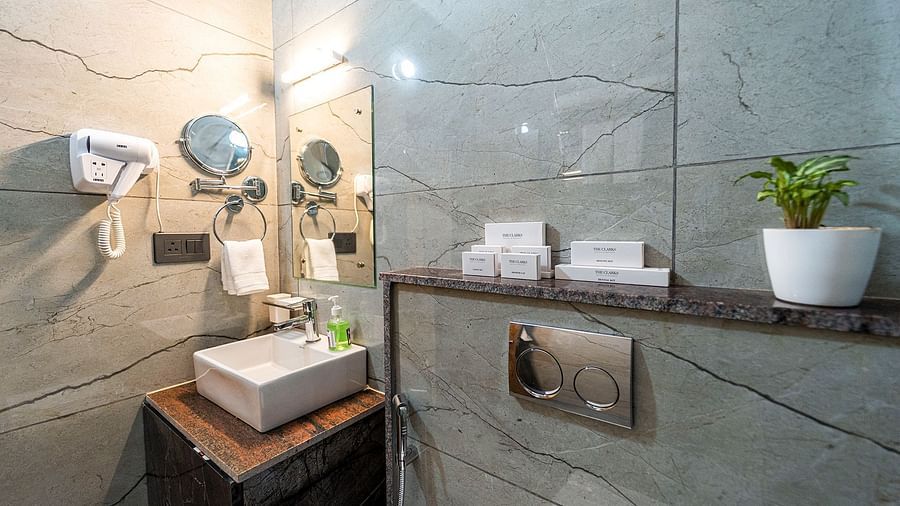 Bathroom2