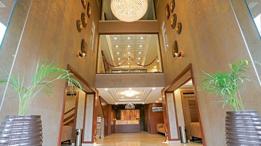 7 Main Entrance