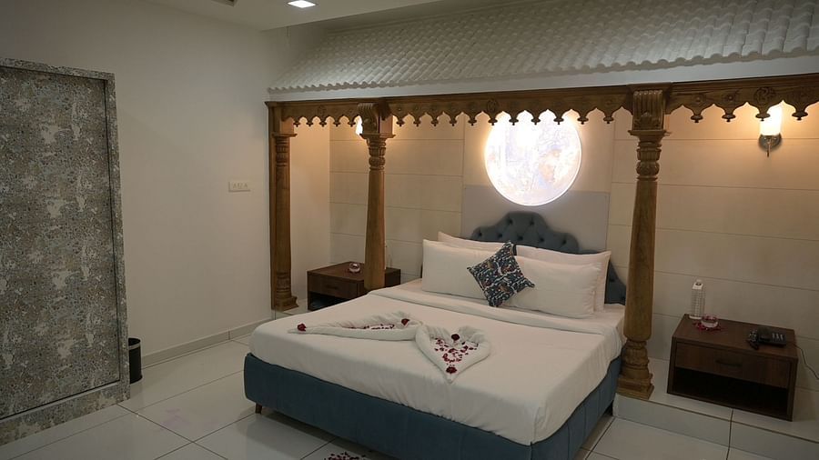  a room with a king size bed at Clarks Safari Kheda, Ahmedabad