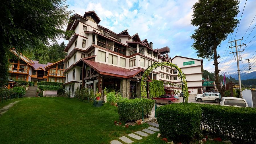 Renest Manali - Facade of our hotel 1
