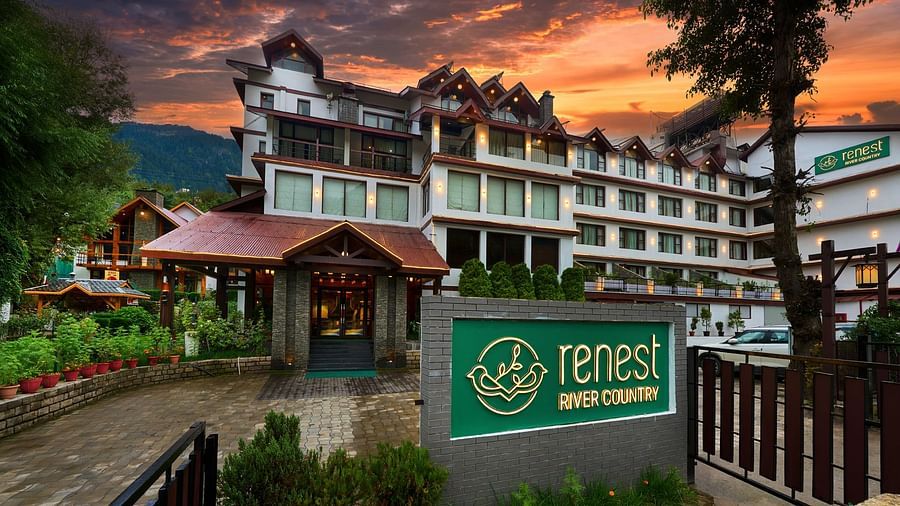 Renest Manali - Facade of our hotel 2