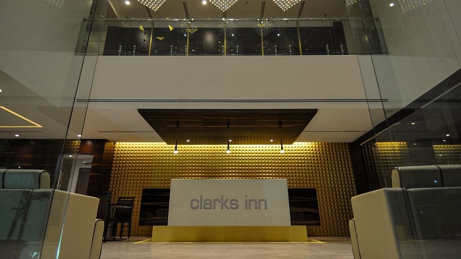 Reception 01