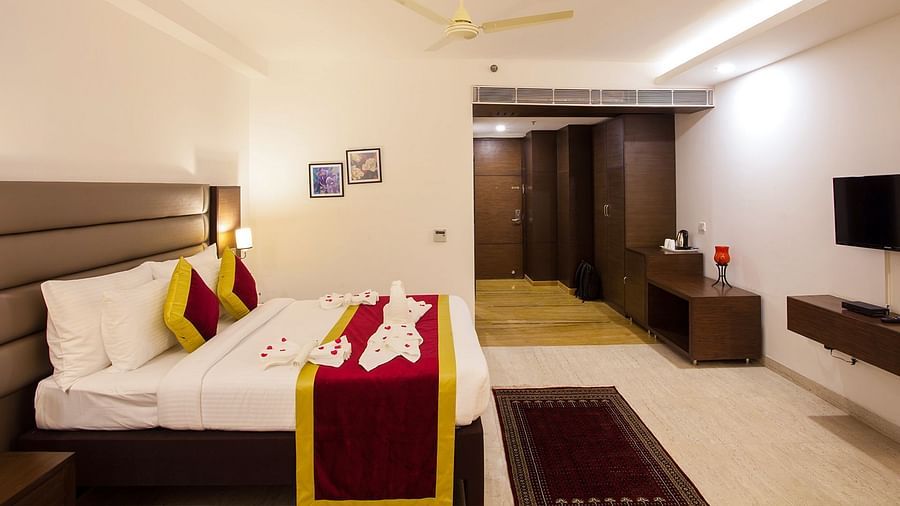 Premier Room 01