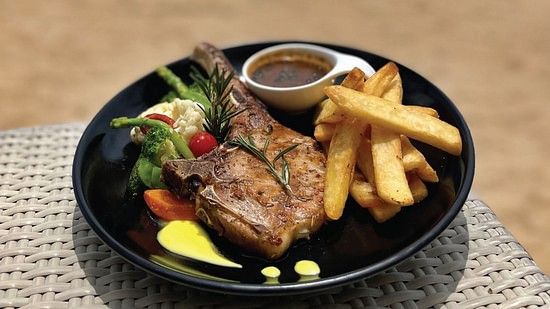 Dining 2