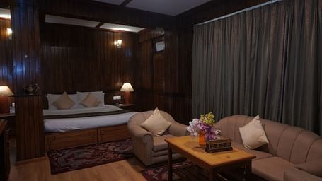 Premium Room1