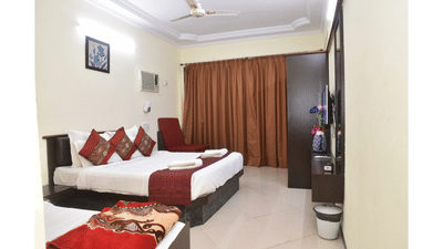 GrandWood Mahabaleshwar Mumbai Room