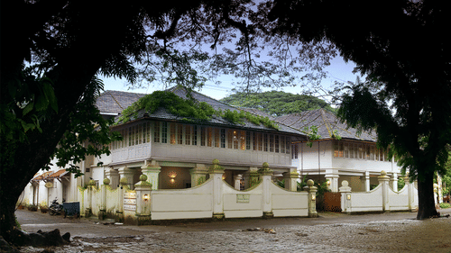 The central entrance leading to the twin buildings ofTthe Tower House