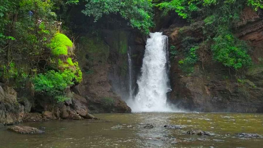 Arvalem Waterfall Sanquelim