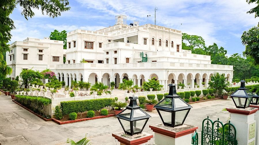 Facade with small shrubs on the compound - The Baradari Palace