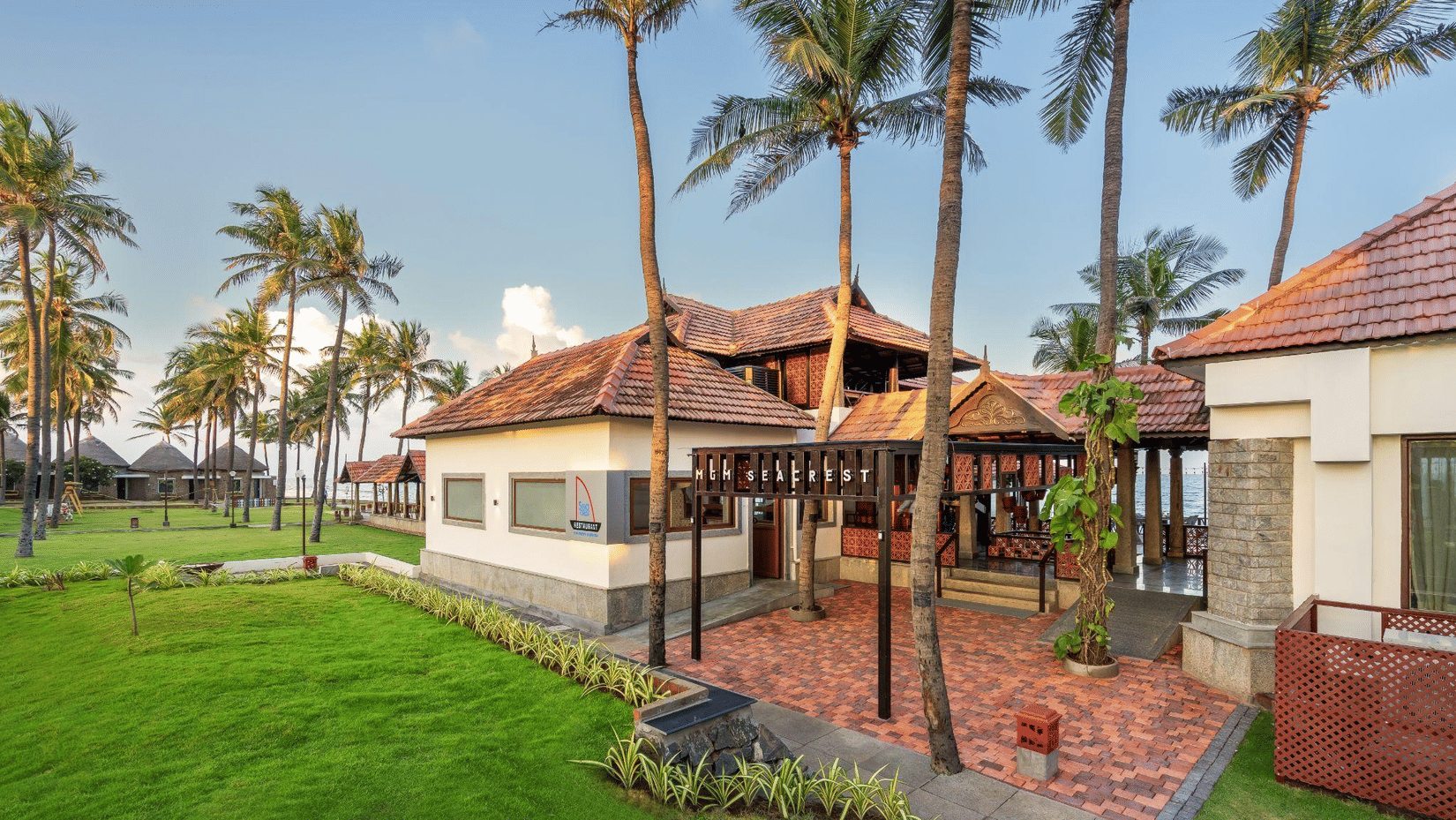 Seacrest fine dining by the sea at MGM Beach Resorts Chennai with traditional Onam food 