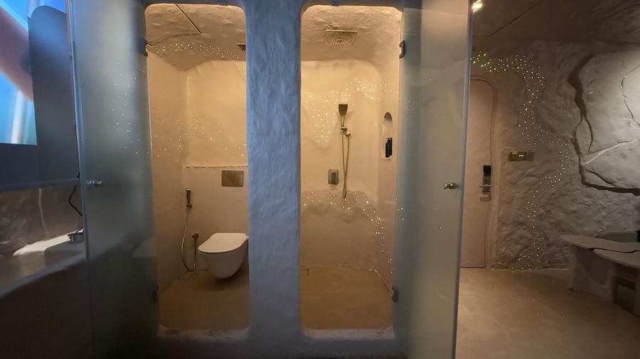 Jugnu Room With Grand Jacuzzi