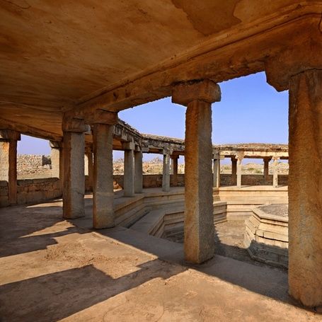 Octagonal Bath, Hampi, with a central octagonal pit.