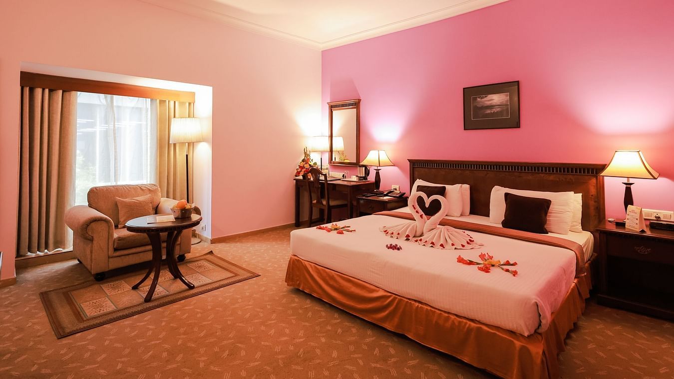 the bedroom of Superior Park View Room