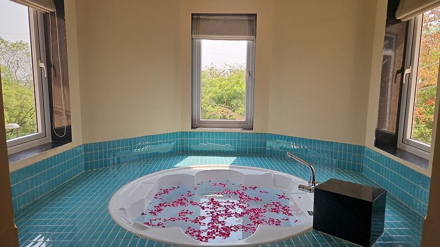 Heritage Rooms - Bathtub -3