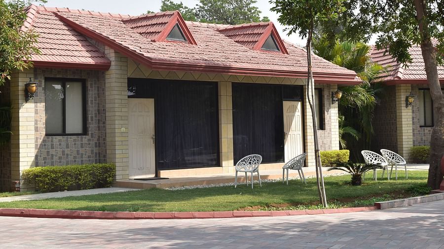 Cottages Banner 3