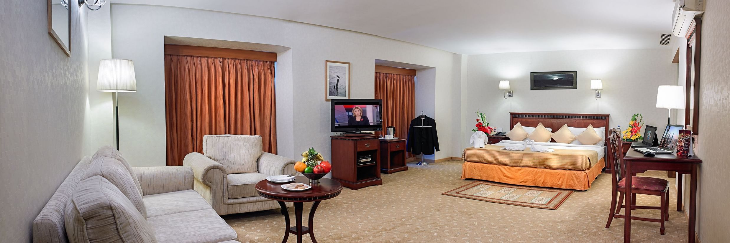 bedroom available at room