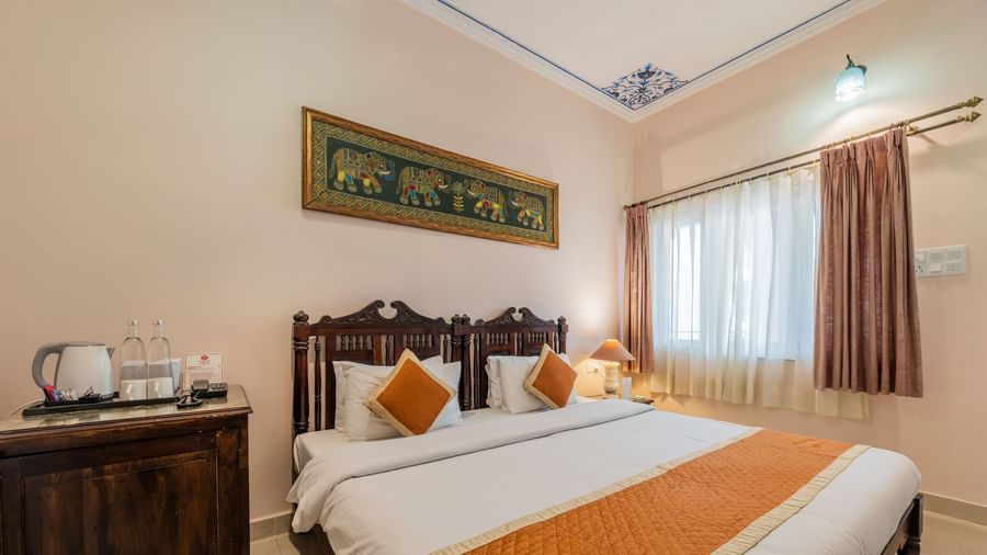 120 - Deluxe with Sit Out - Room & Suites - Suryaa Villa - Boutique Hotel in Jaipur- 4