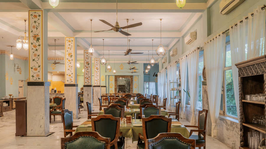 Fateh Mahal Restaurant - Umaid Palace-Restaurants near Chand Baori,Abhaneri-4