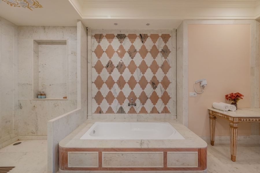 Maharani Suite - Bathroom - Umaid Palace - Luxury Resort Near Jaipur-5