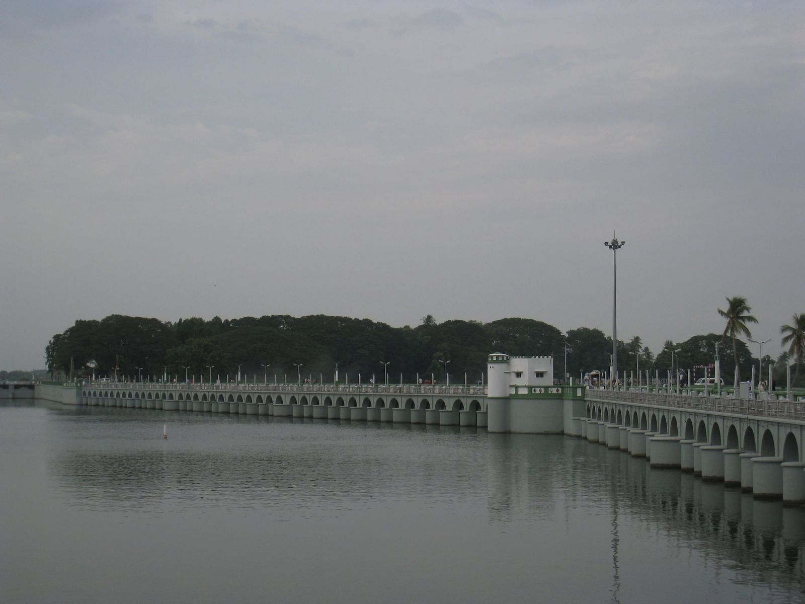 Kallanai Dam