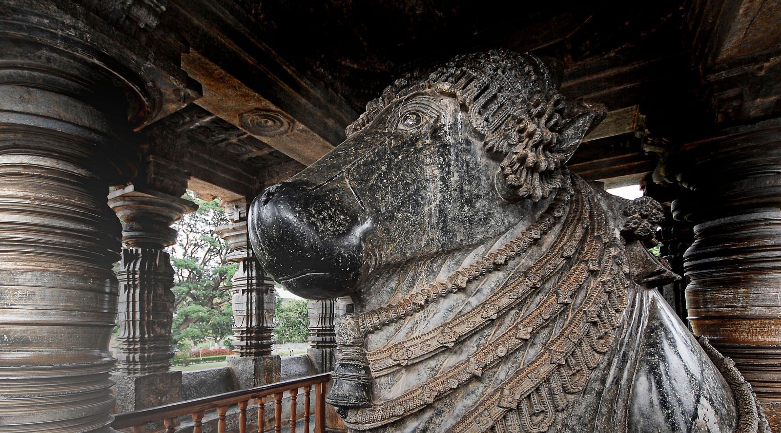 a sculpture of nandi at a temple 