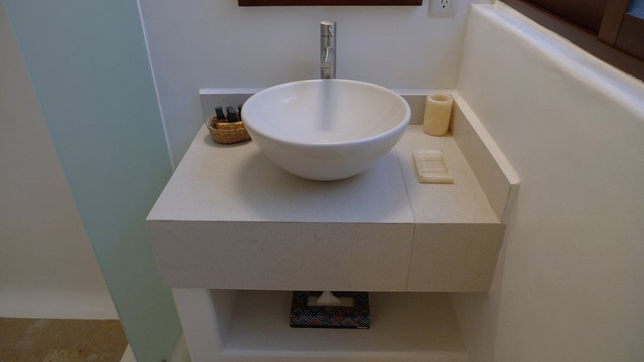 The Studios at Solana Vacation Rental Zihuatanejo Ceibabathroom