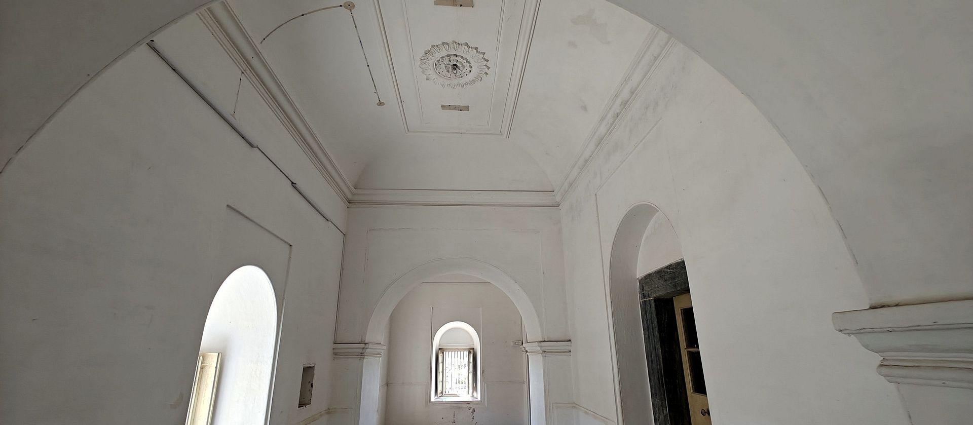 Interior arches