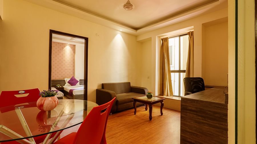Studio Twin Living Area 1
