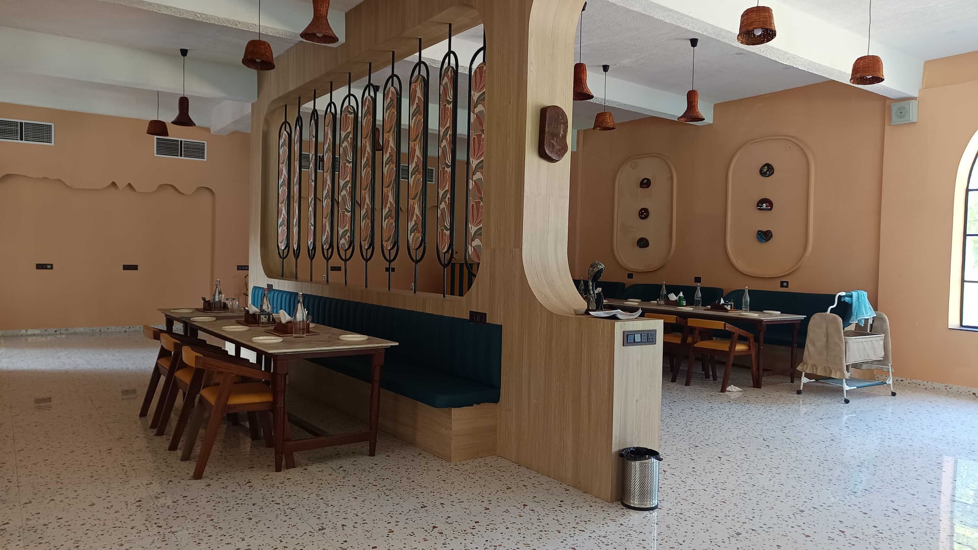 The dining area at Signum Resort, Bandhavgarh