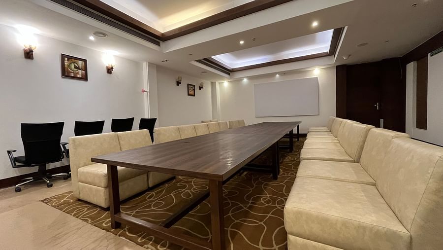 meeting and conference area with projector and audio-visual equipment for corporate and other small-scale events1