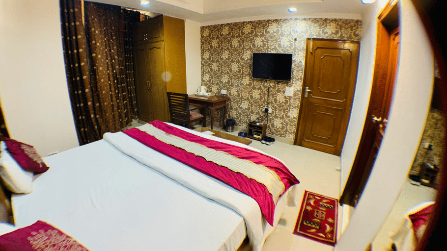 574B728C-717D-4445-B768-31CAD08AE35A 1 201 a