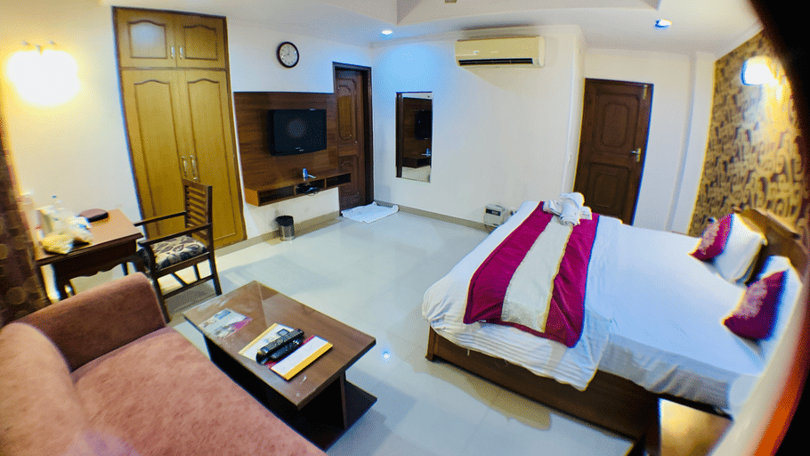 7F5C63AC-B52E-48C8-870D-8F6F64B0EDCB 1 201 a