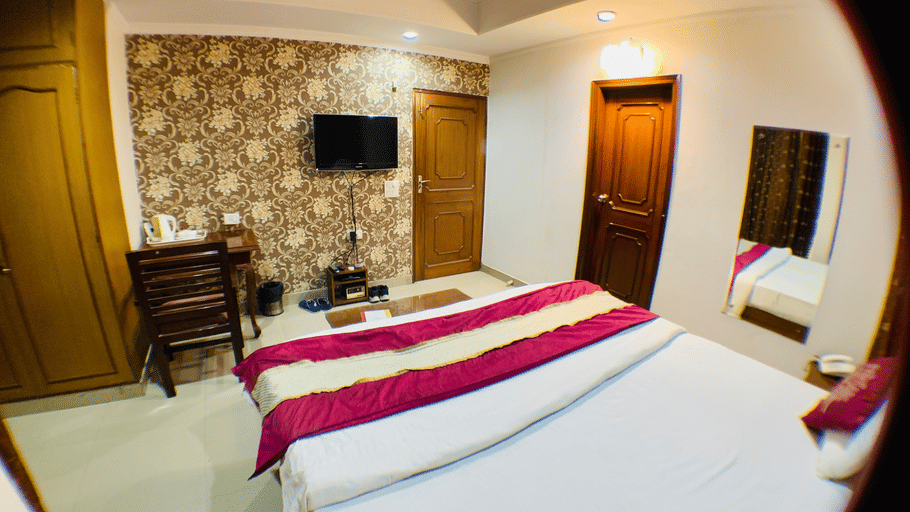 CF48E763-8EC8-4A6D-9D09-E8BEE1107B75 1 201 a