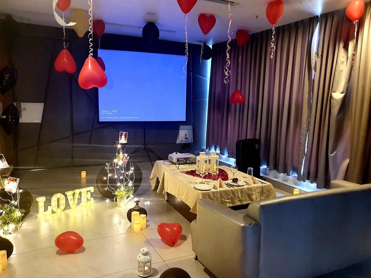 Private Movie Screening, Private Movie Experience, Romantic Movie Date 