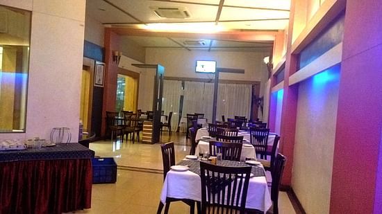 Restaurant at Kohinoor Square Kolhapur 1 3