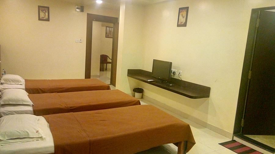 Deluxe Non AC Room - Kohinoor Square Kolhapur Kolhapur Hotels 3