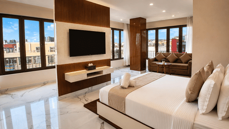 Valmere Chery Blossom Jr Suite AC