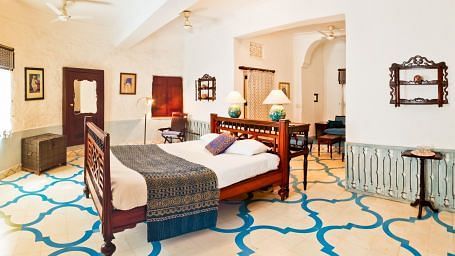 Ambar Burj Neemrana Fort-Palace Alwar Rajasthan tnehwm