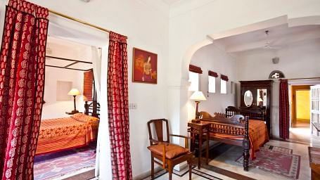 Manak Mahal Hotel Neemrana Fort Palace Neemrana Rajasthan 2 hj05hf