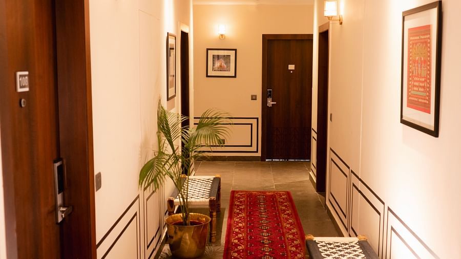 corridor 2