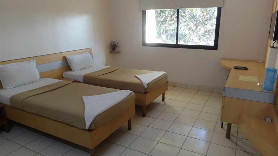 Deluxe AC Room, Online Suites, Rooms Near Jigani Industrial Area 4