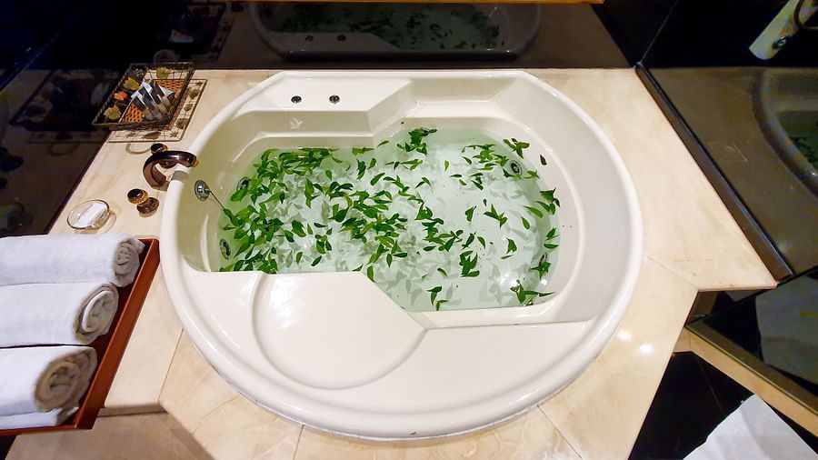 jacuzzi at our presidential suite in mumbai - the orchid hotel
