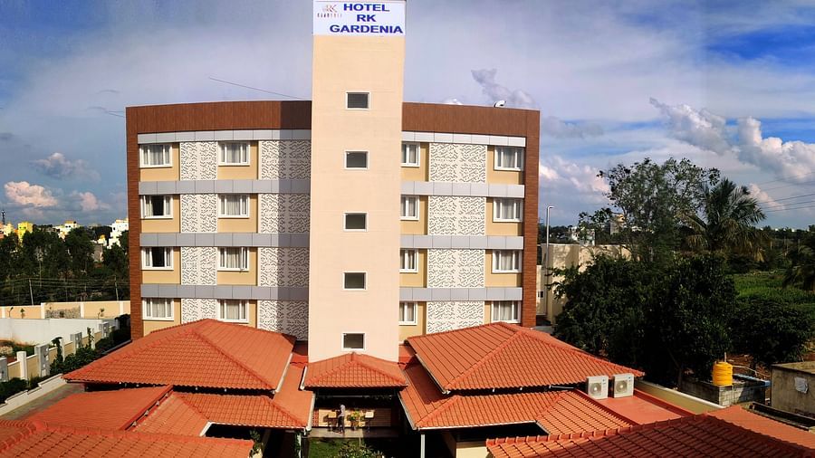 exterior facade - rk gardenia, surya city