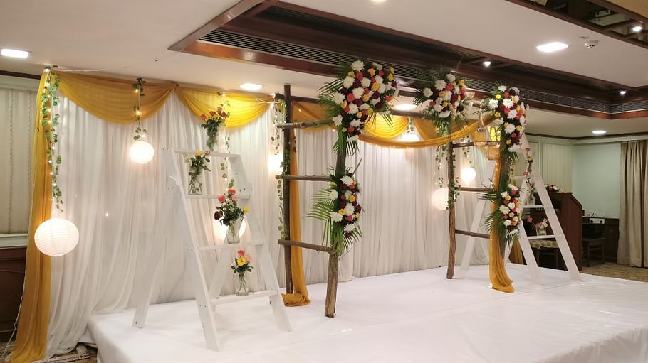 Glitter stage decor