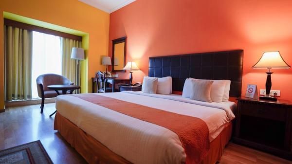 Superior Room with Bathtub 3